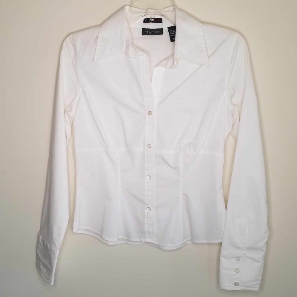 New York & Company Ivory Shirt Sz 6
